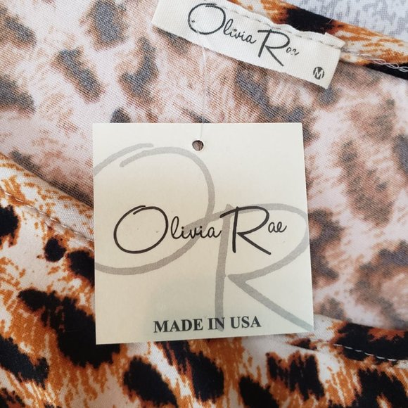 ~Trendy Animal Print Top~ - Picture 5 of 6